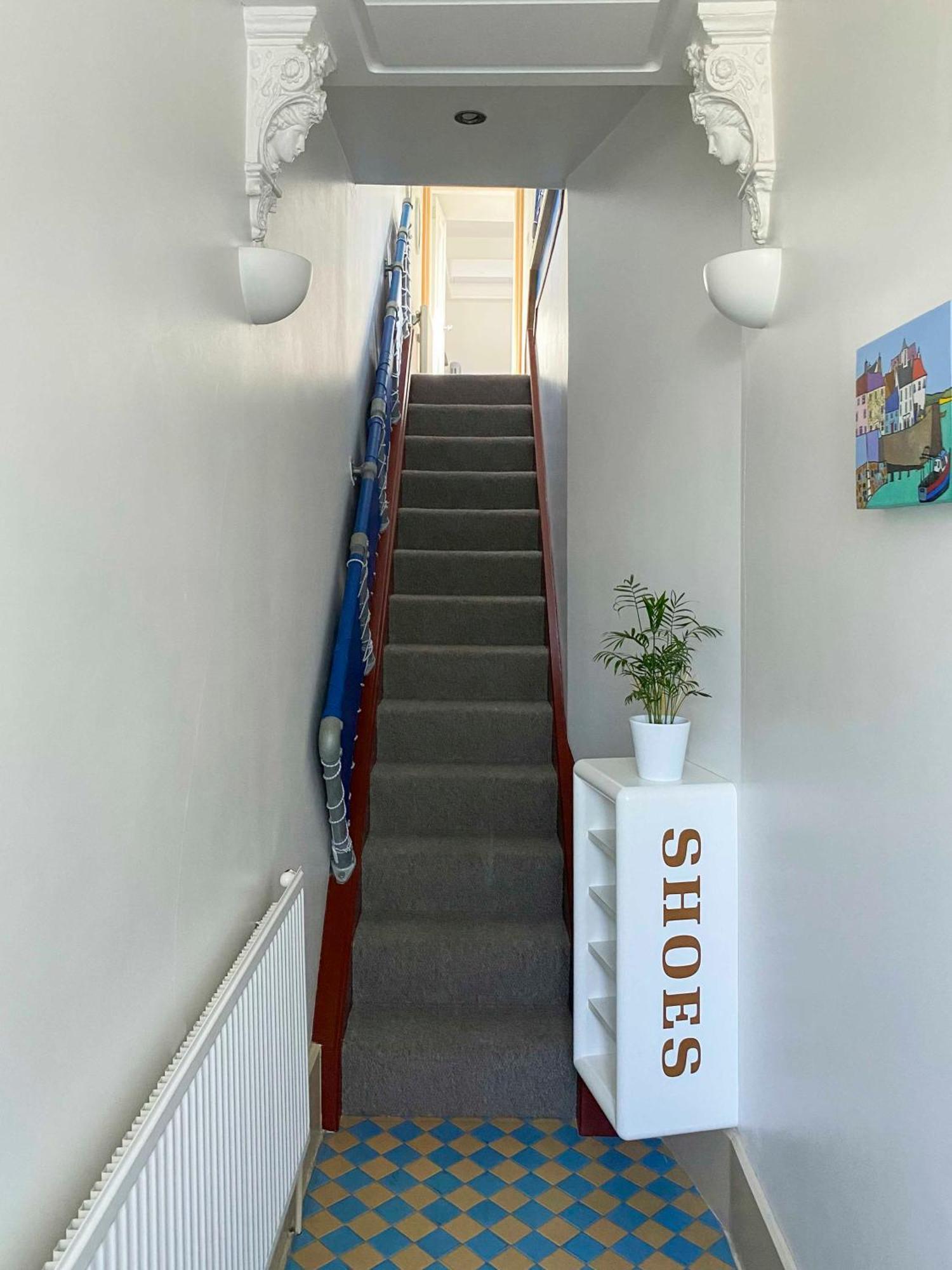 8 Ravenscourt Gardens Apartamento *